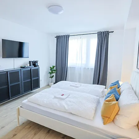 Kassel Rooms 3*