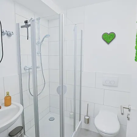 Kassel Rooms * كاسيل